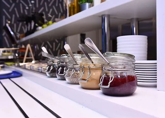 Ibis Budget Stadion Отель *